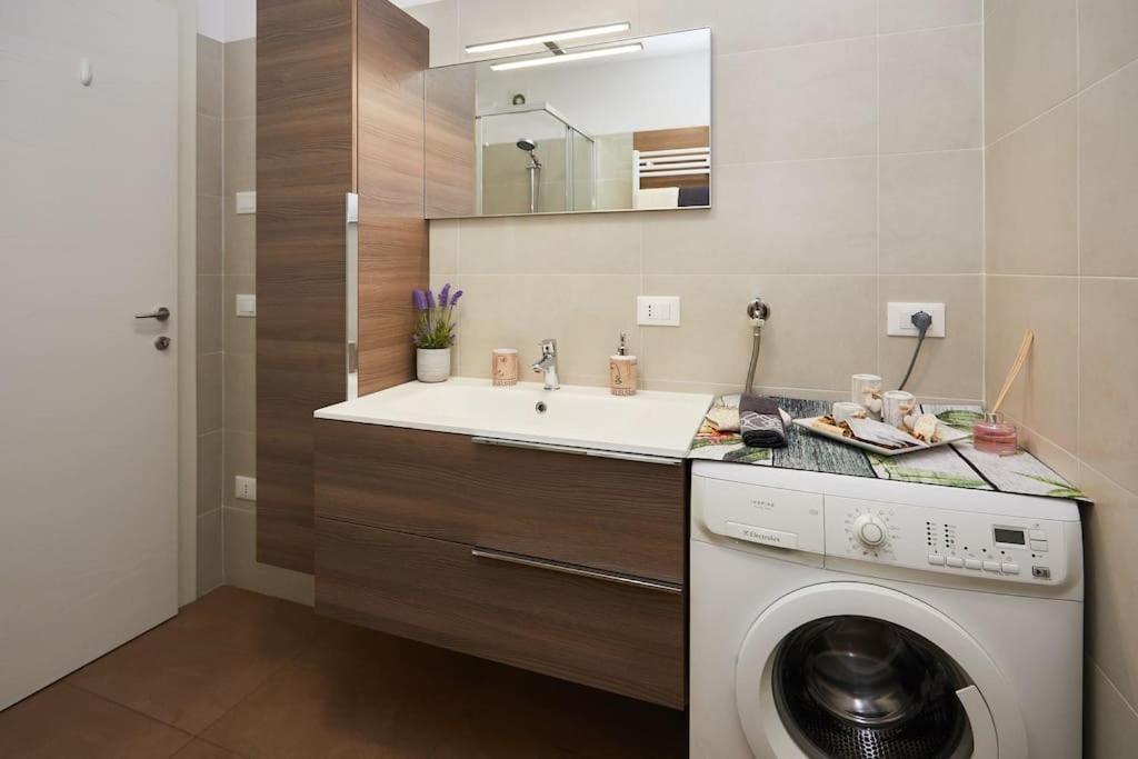 Center Aviano Comfort Suite Free Parking Wifi Exteriör bild