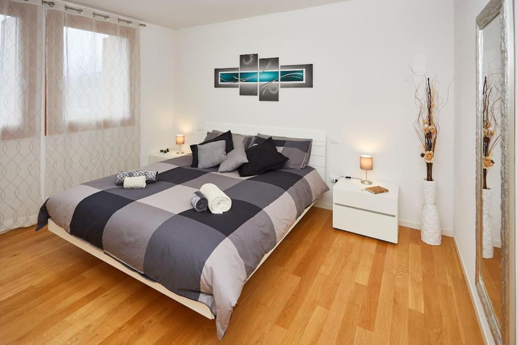 Center Aviano Comfort Suite Free Parking Wifi Exteriör bild