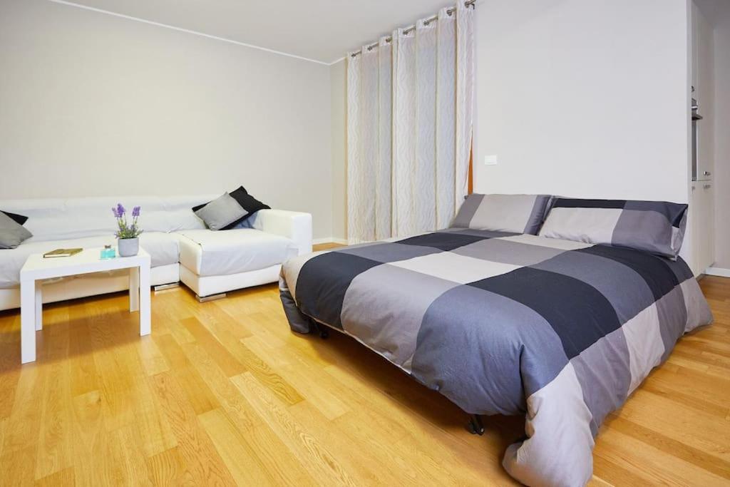 Center Aviano Comfort Suite Free Parking Wifi Exteriör bild